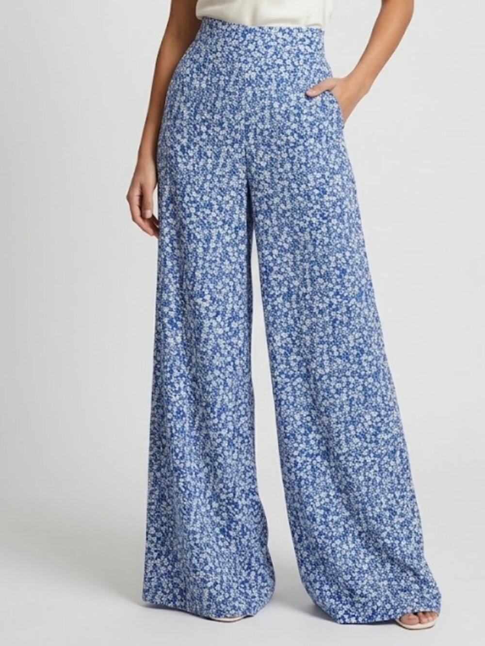 SHEIN Floral High Waist Palazzo Pants Blue White Wide Leg Small